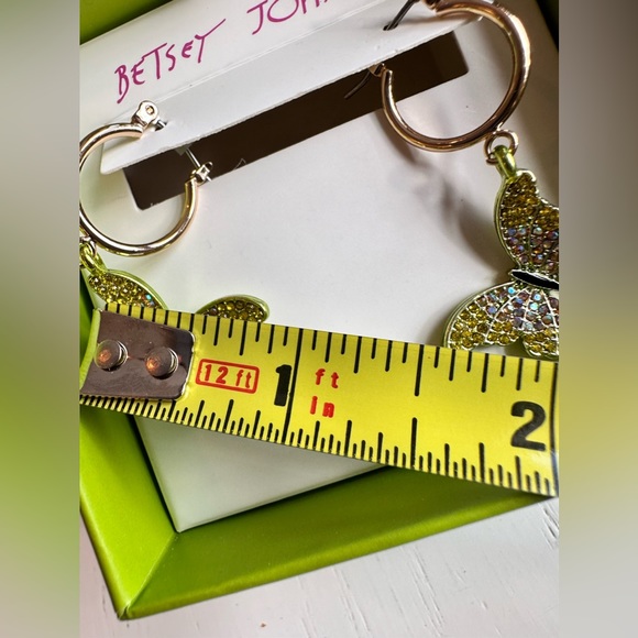 Betsey Johnson SPRING!!!🦋Rhinestone Butterfly Charm Huggies - Green and Gold - Picture 5 of 5